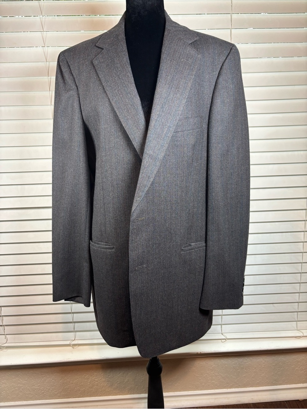Vintage Austin Reed Charcoal Gray Pinstripe Wool Blazer 40L Union Made USA